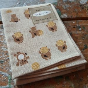 NEW WITH TAGS HAMAMONYO JAPANESE HAND TOWEL (Japanese Hand Towel 100% Cotton)